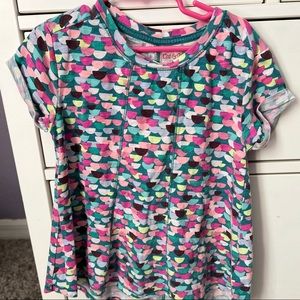 Cat & Jack girls mosaic top. Size 6/6x